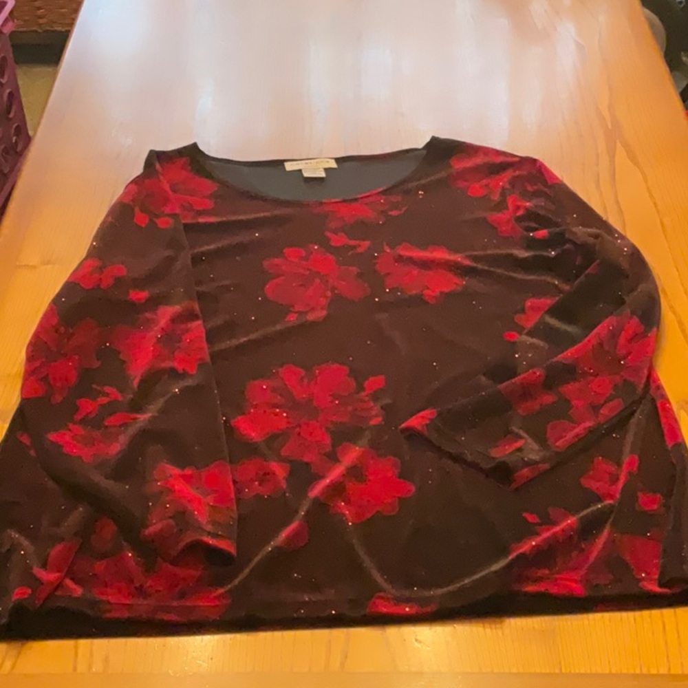 Floral Long Sleeve top